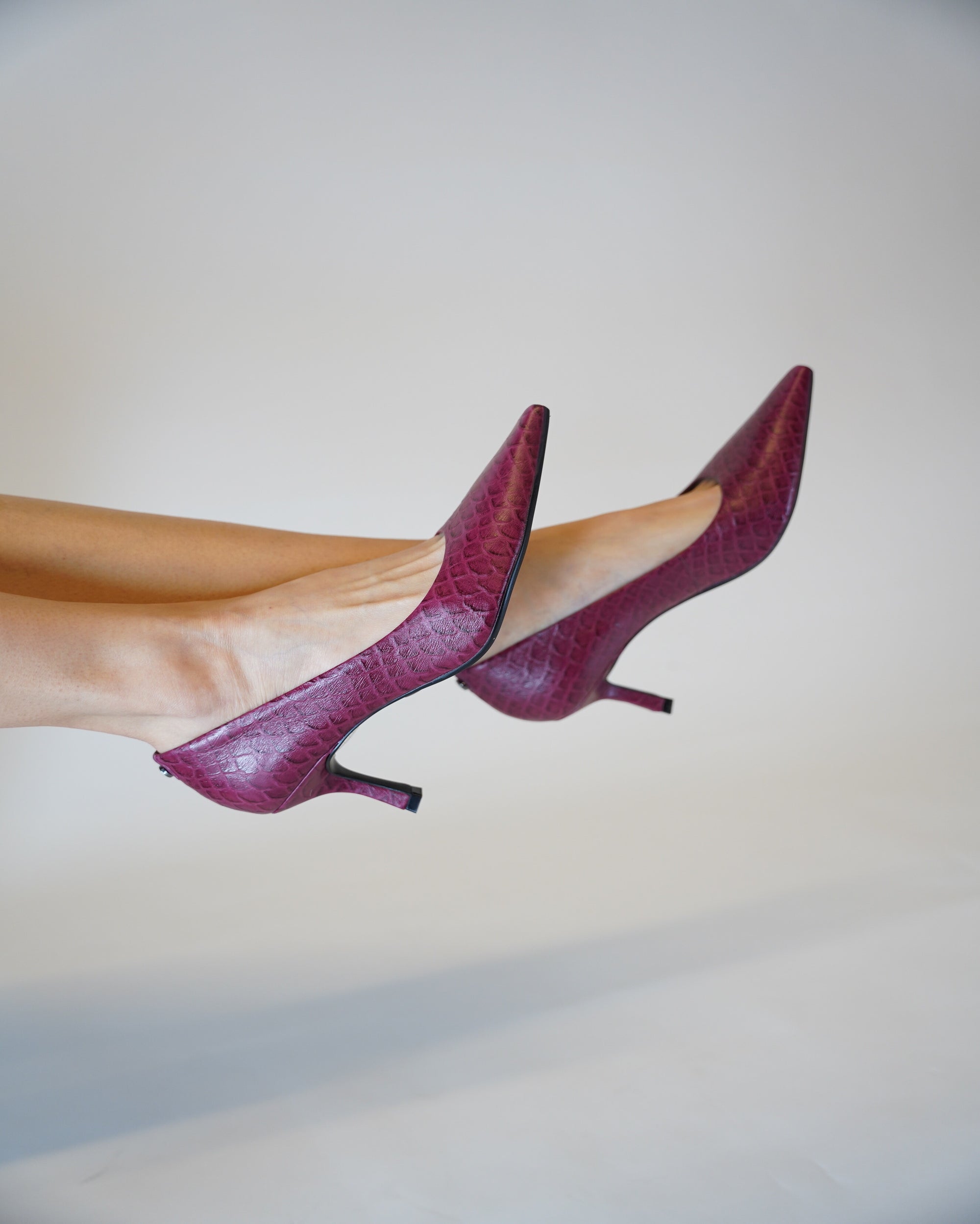 Burgundy Croc Embossed Leather Pump